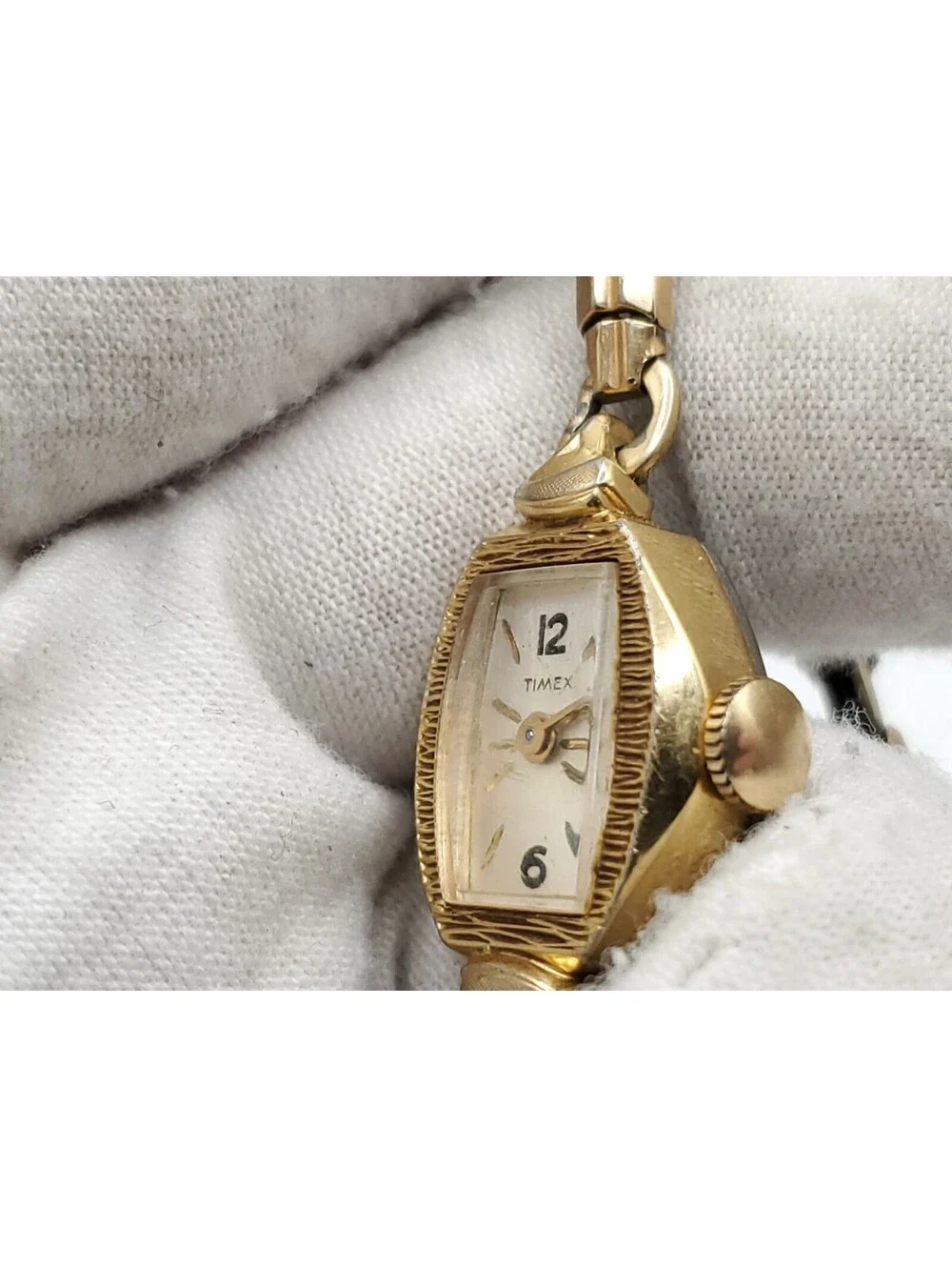 Vintage Mechanical Womens Timex Watch For Parts Or Repair